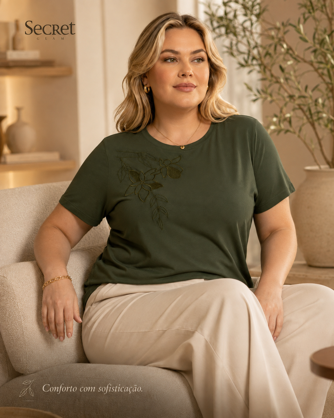 Blusa Feminina Manga Curta Com Bordado Secret Glam Verde